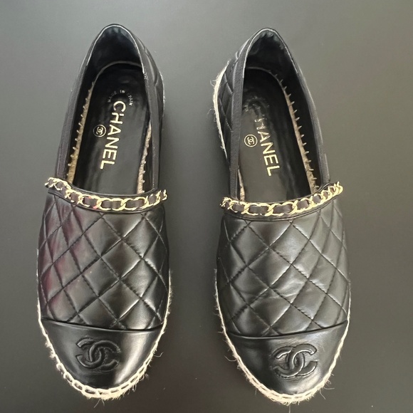 Authentic gently used Chanel Espadrilles with dust bag ( No box) - Picture 1 of 8